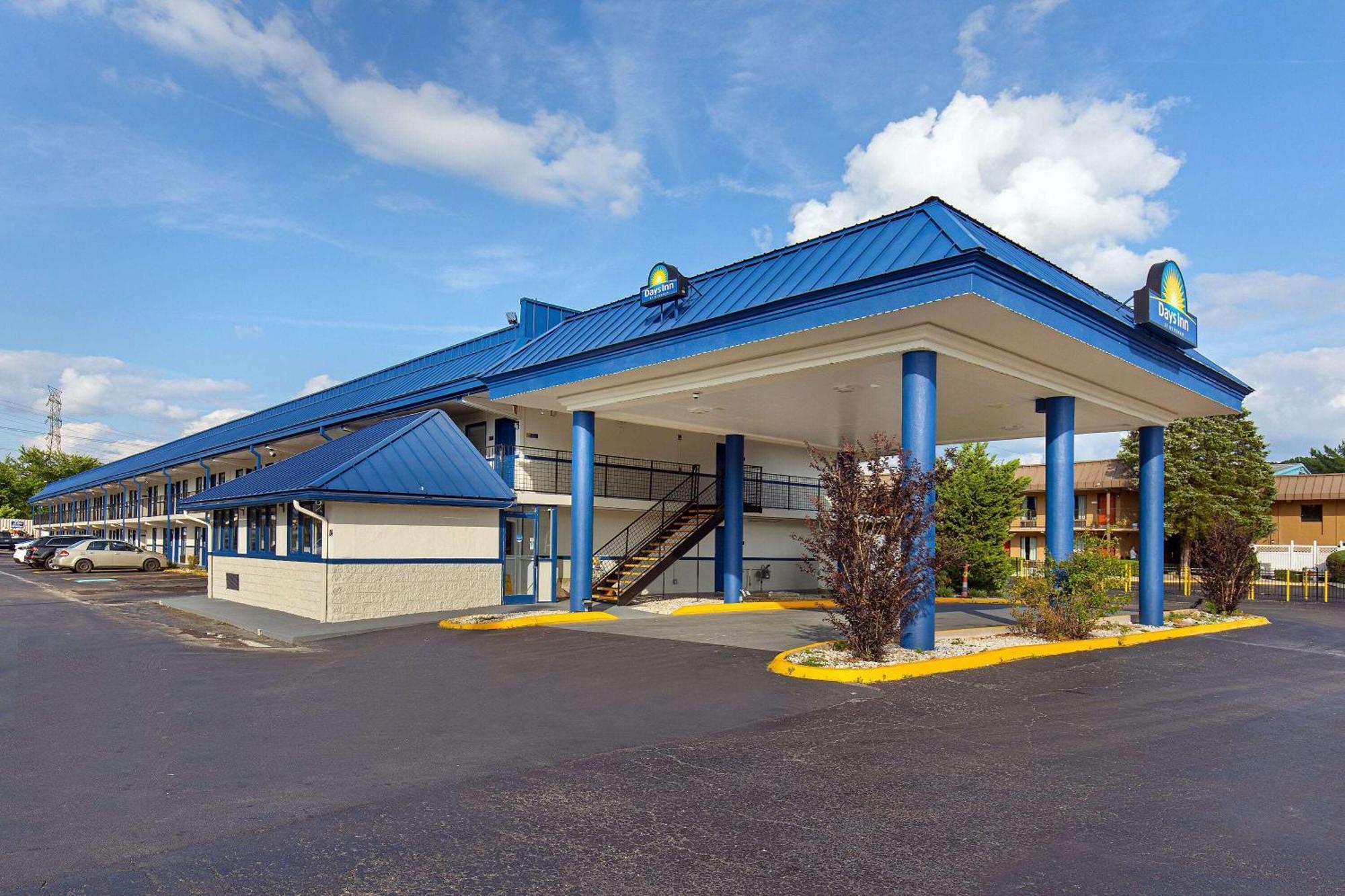 Days Inn By Wyndham Knoxville North Powell Eksteriør billede