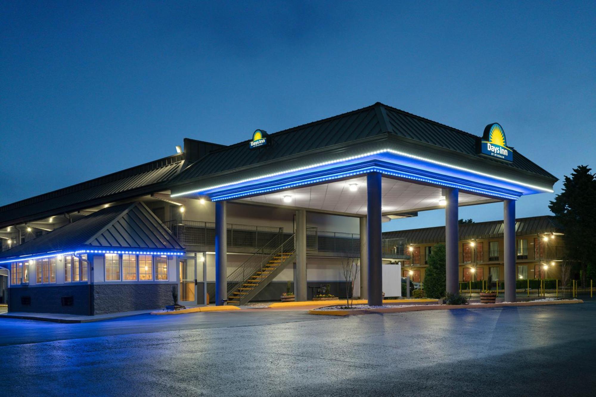 Days Inn By Wyndham Knoxville North Powell Eksteriør billede