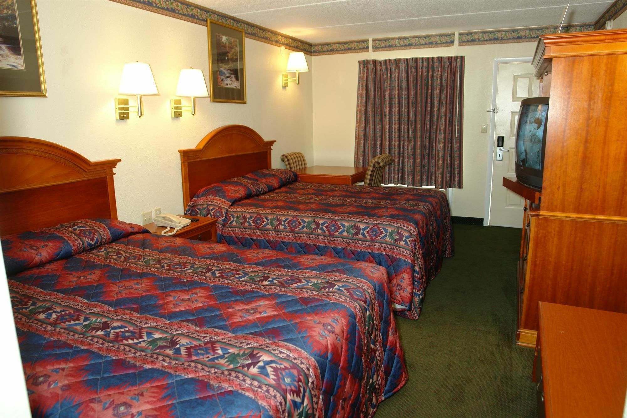 Days Inn By Wyndham Knoxville North Powell Eksteriør billede