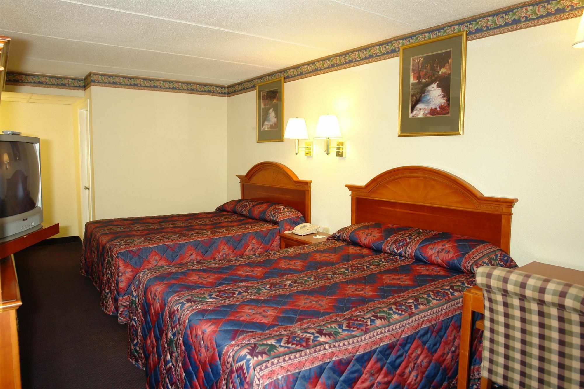 Days Inn By Wyndham Knoxville North Powell Eksteriør billede